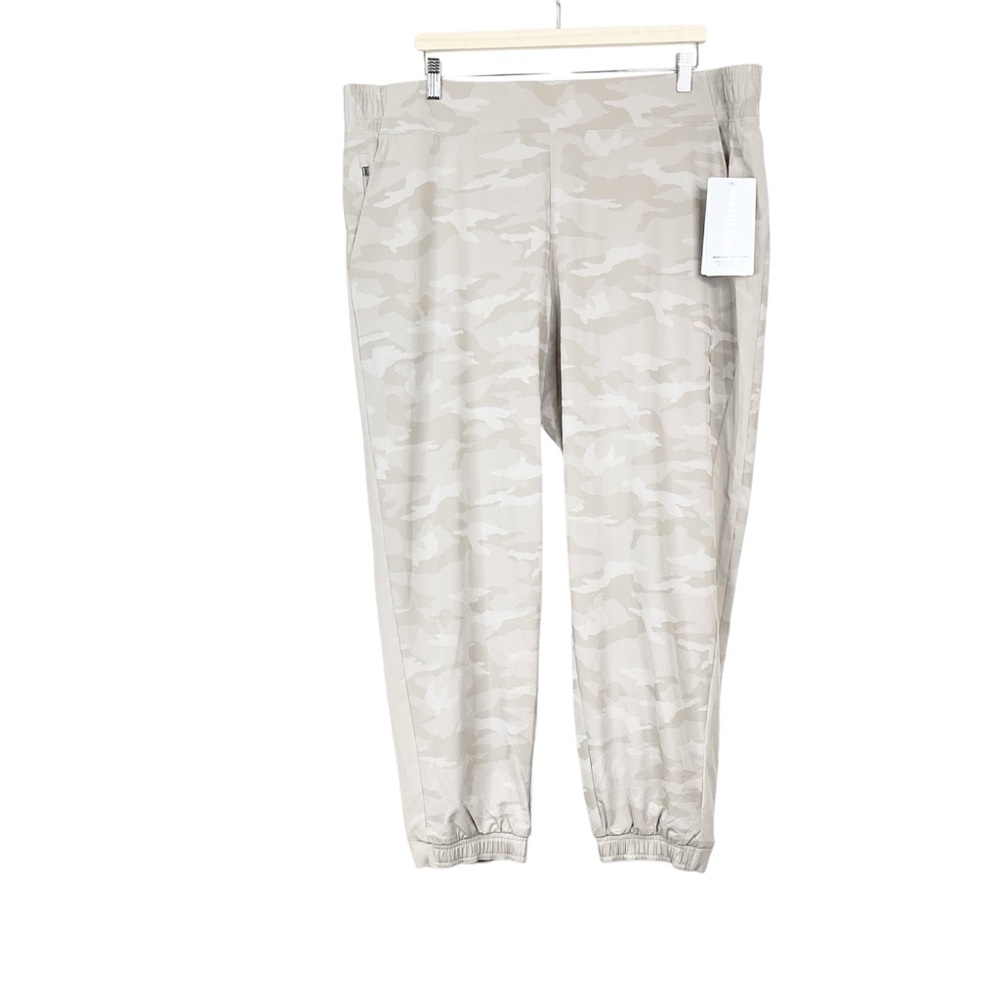 Athleta Brooklyn Camo Jogger Pants Beige Size 22